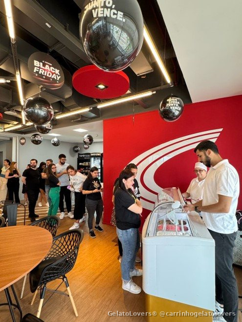 Carrinho de gelato para festas — Centauro