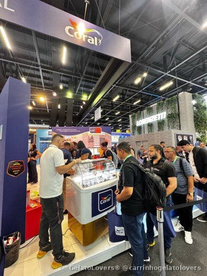 Carrinho de gelato para casamentos — Coral Tintas